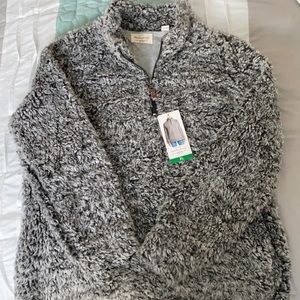 NWT Women’s XL Weatherproof Vintage pullover